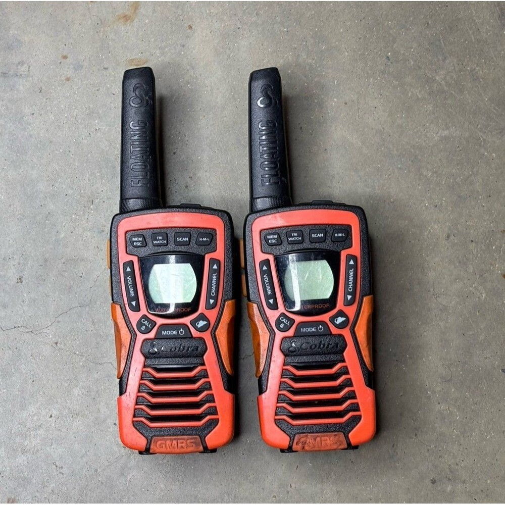 Lot of 2 Cobra GMRS CXT1095 FLT Waterproof Floating 2-Way Radio Walkie Talkie